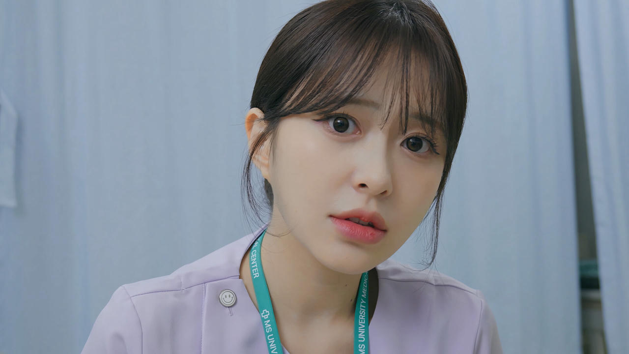 【B6367】阿西 , 美女室友竟然…？2 Five Hearts Under One Roof 2 Build.20825654.20251119-耳畔呢喃-暗夜轻偎+全DLC 免安装中文豪华版[24.3GB]